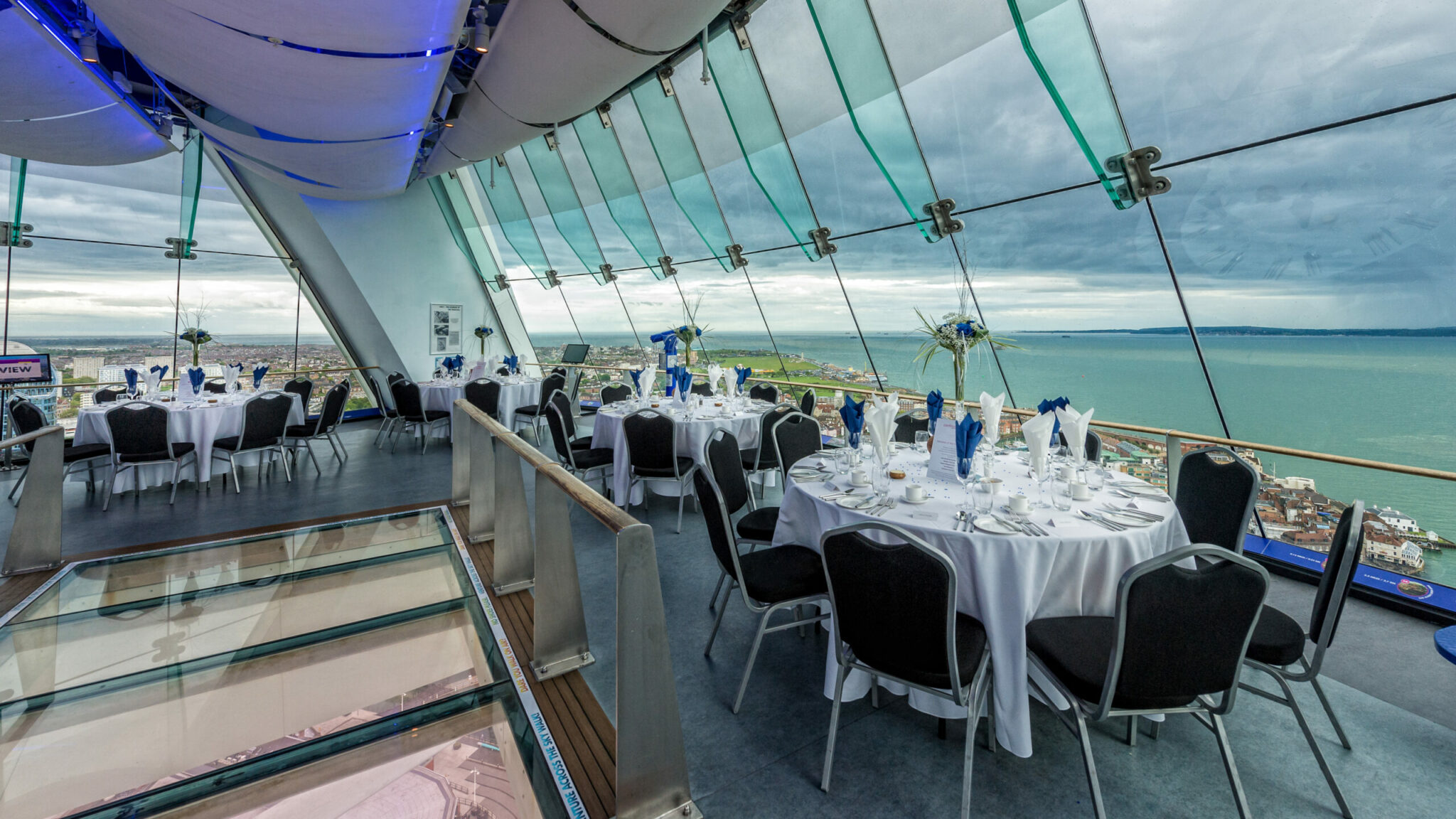 Corp Fine Dining 2048X1152